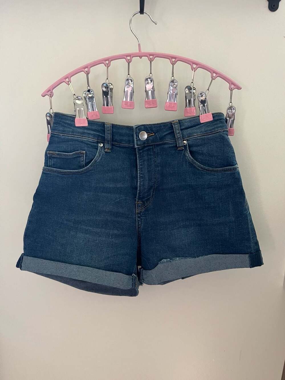 H&M Rolled Cuff Denim Shorts Size 4 Blue Dark Wash High Rise